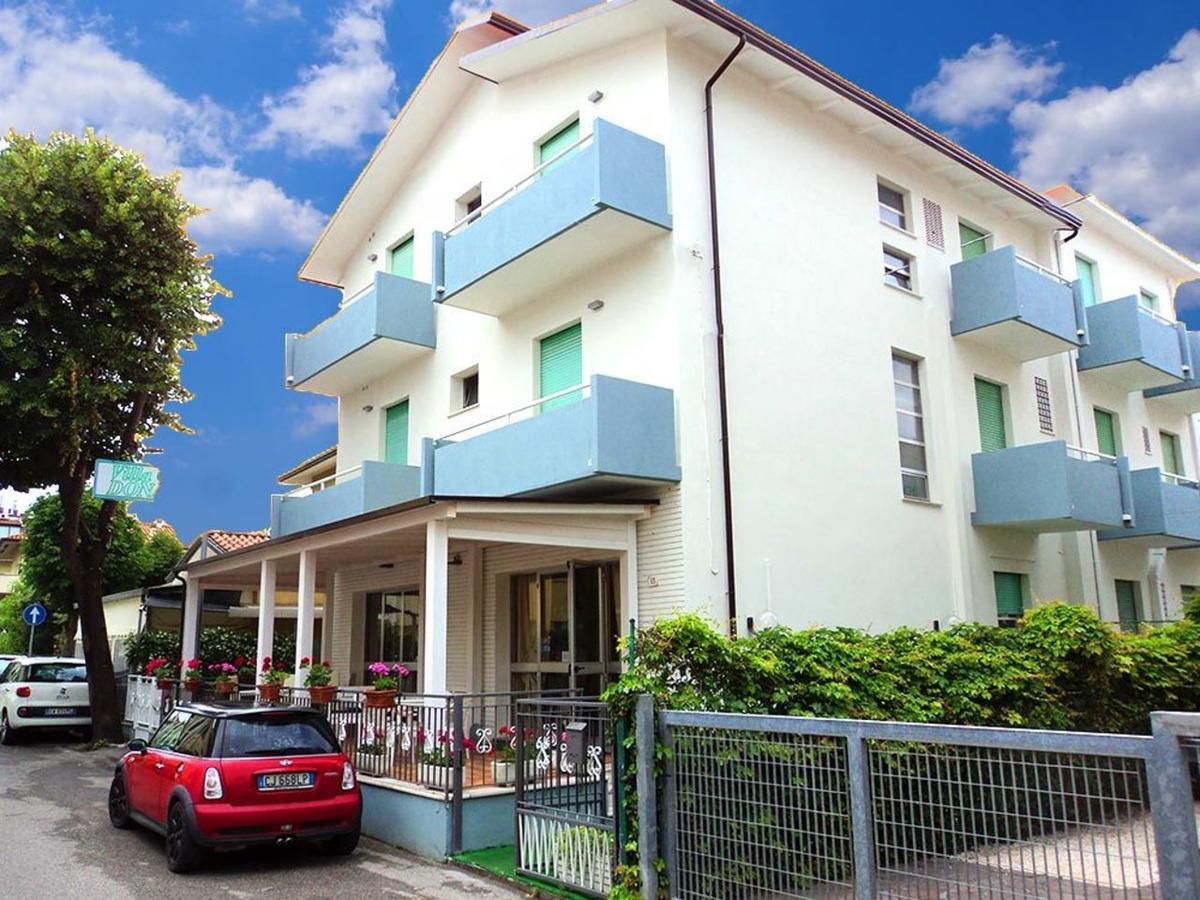 Viserbella di Rimini Hotel Villa Donati מראה חיצוני תמונה
